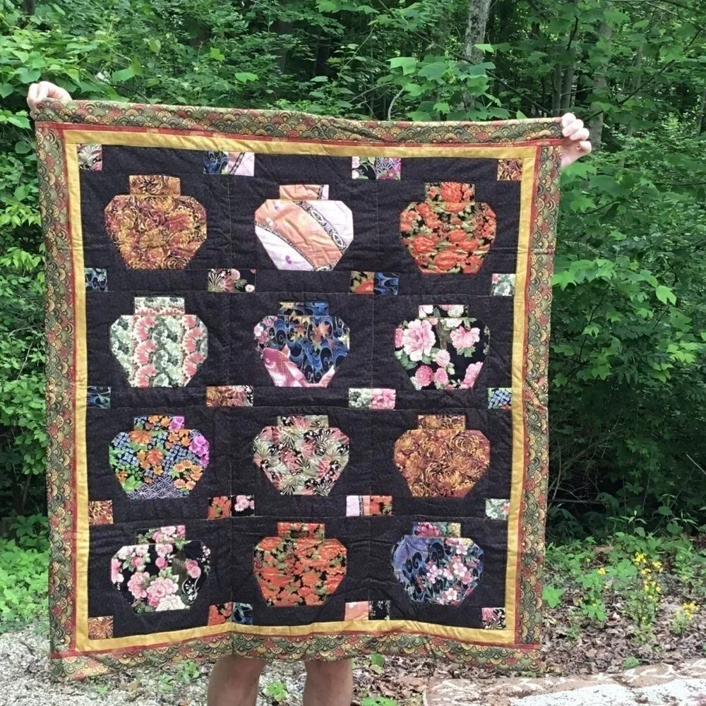 NWT Handcrafted Ginger Jar Quilt